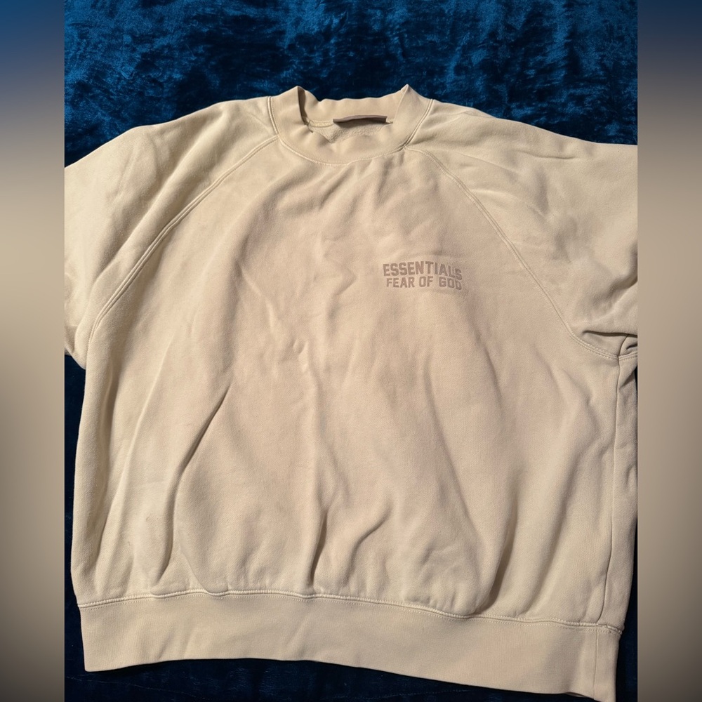 Essentials Fear of God Crewneck in yellow